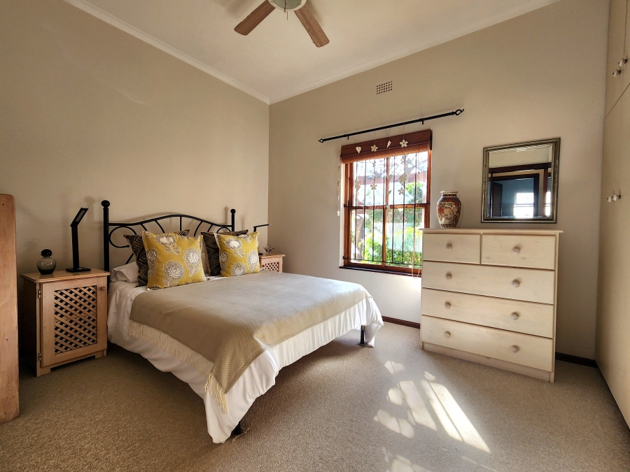 4 Bedroom Property for Sale in Panorama Western Cape